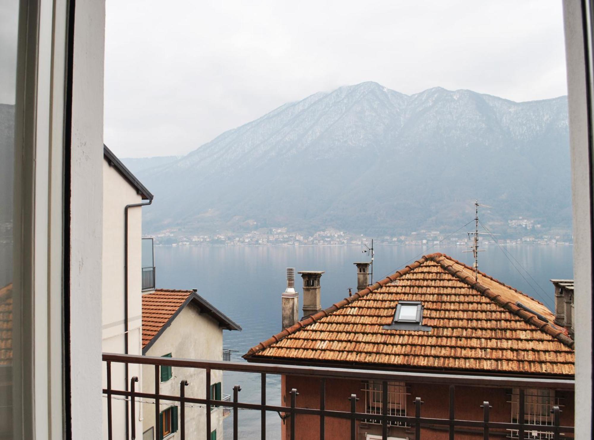 The Romantic Village House - Apartments With Lake View Colonno Εξωτερικό φωτογραφία